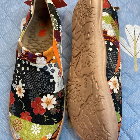 UIN Women’s Slip On Sneaker Casual Loafers Art Painted Walking Shoes - Picture 3 of 3